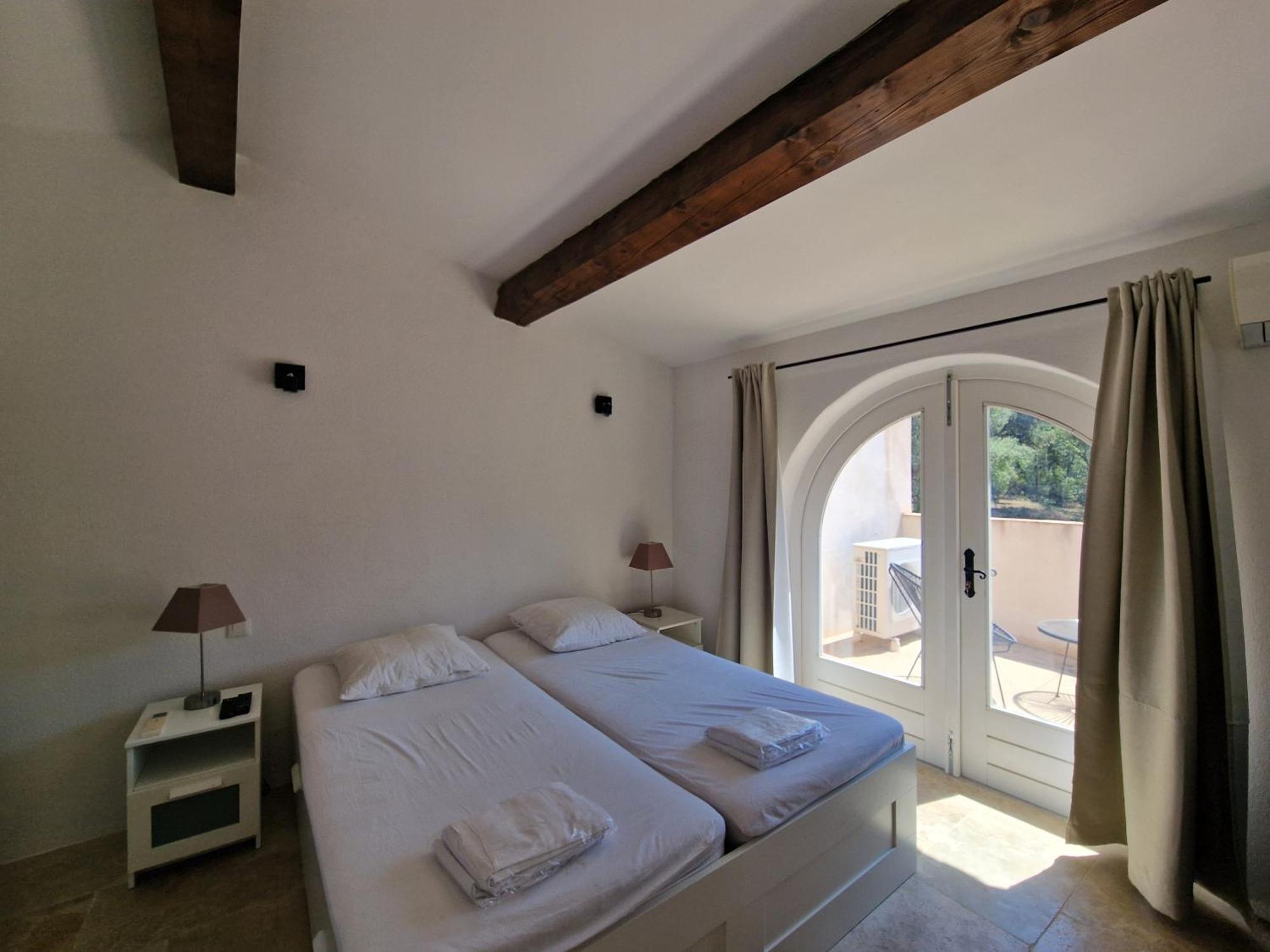Hameau Des Claudins Le Plan-de-la-Tour