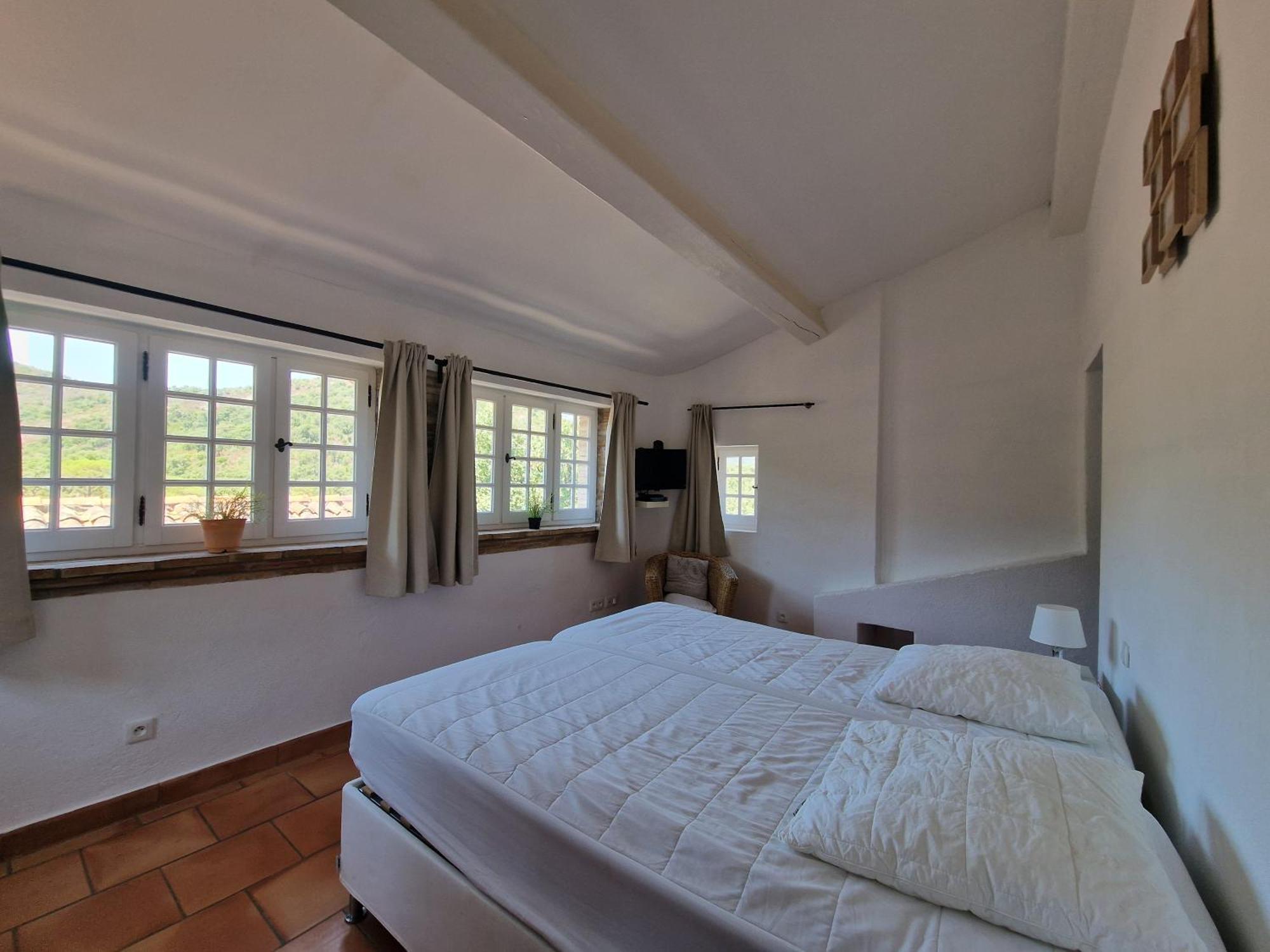 Hameau Des Claudins Le Plan-de-la-Tour